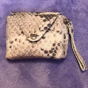 Handmade leather Card wristlet - no brand